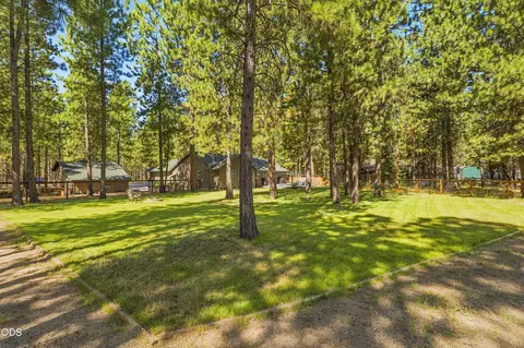 Exterior - 15375 Ponderosa Loop, La Pine, OR 97739 photo 13 of 25