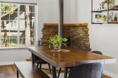 Dining - 15375 Ponderosa Loop, La Pine, OR 97739 photo 1 of 1