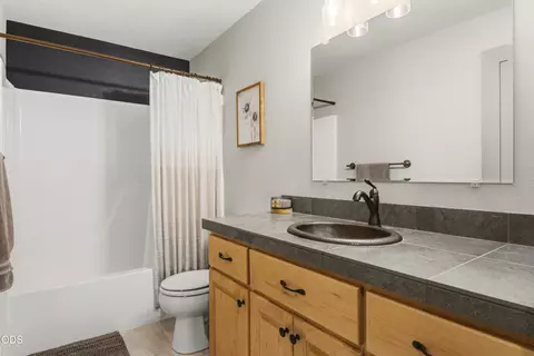 Bath - 15375 Ponderosa Loop, La Pine, OR 97739 photo 4 of 4