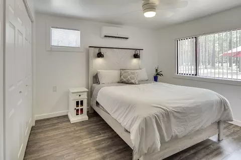 Bedroom - 15810 Green Forest Rd, La Pine, OR 97739 photo 5 of 6