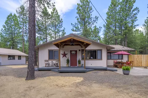 Exterior - 15810 Green Forest Rd, La Pine, OR 97739 photo 1 of 10