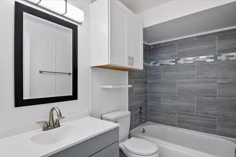 Bath - 15810 Green Forest Rd, La Pine, OR 97739 photo 1 of 3