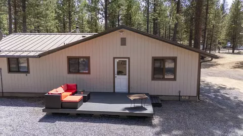 Exterior - 15810 Green Forest Rd, La Pine, OR 97739 photo 3 of 10