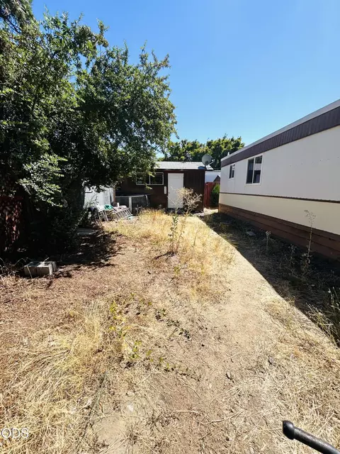 515 E Main St, Rogue River, OR 97537 photo 10