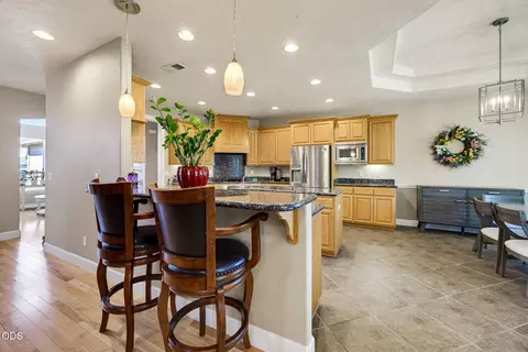 Kitchen - 977 Fairview Ct, Eagle Point, OR 97524 photo 1 of 5