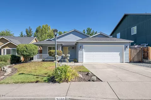 3460 Poppywoods Dr, Medford, OR 97504