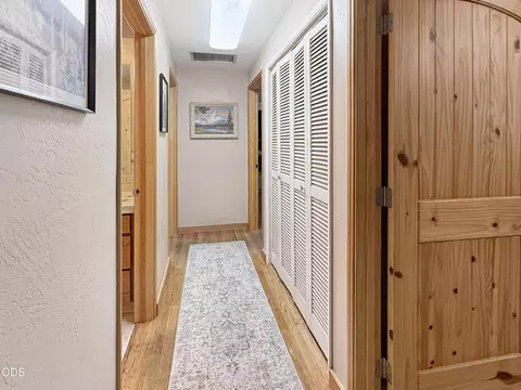Entry Way - 2640 NE 8th St, Bend, OR 97701 photo 2 of 2