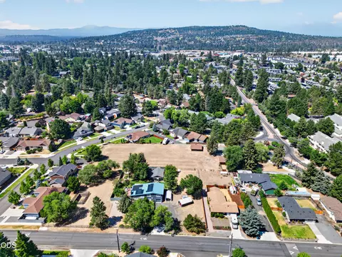 View/Area - 2640 NE 8th St, Bend, OR 97701 photo 7 of 7