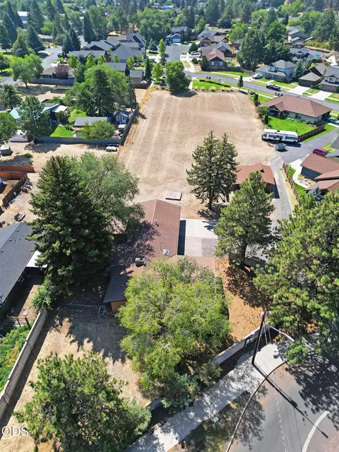 View/Area - 2640 NE 8th St, Bend, OR 97701 photo 4 of 7