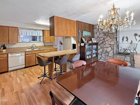 Dining - 2640 NE 8th St, Bend, OR 97701 photo 3 of 3