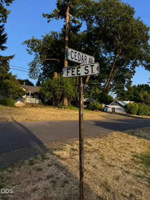 326 Fee St, Butte Falls, OR 97522 photo 5
