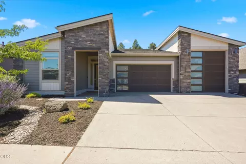 3083 NW Hidden Ridge Dr, Bend, OR 97703