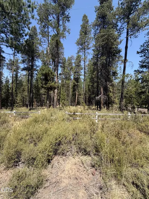 17092 Merced Rd, Bend, OR 97707 photo 2