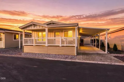 3555 S Pacific Hwy #SPC 35, Medford, OR 97501
