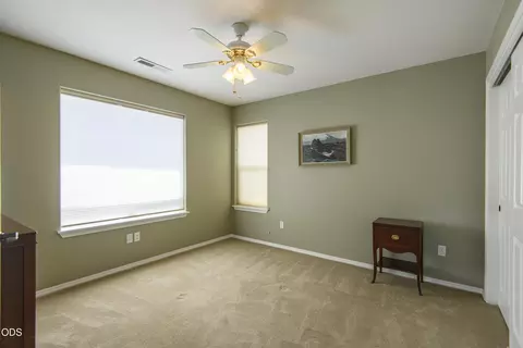 Bedroom - 60475 Dakota Trl, Bend, OR 97702 photo 6 of 6