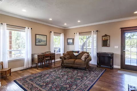 Living - 60475 Dakota Trl, Bend, OR 97702 photo 1 of 4