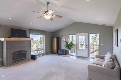 Living - 60475 Dakota Trl, Bend, OR 97702 photo 4 of 4