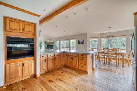Kitchen - 17051 Upland Rd, Bend, OR 97707 photo 2 of 4