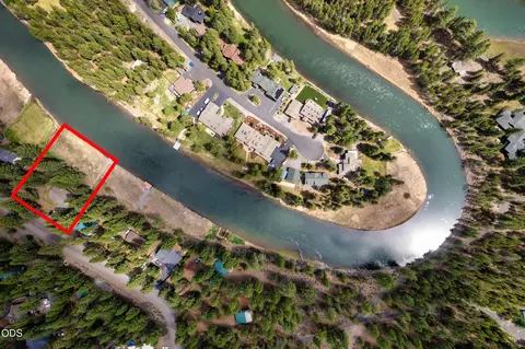 View/Area - 17051 Upland Rd, Bend, OR 97707 photo 5 of 6