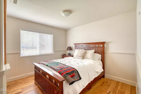 Bedroom - 17051 Upland Rd, Bend, OR 97707 photo 7 of 7