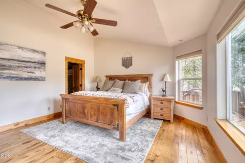 Bedroom - 17051 Upland Rd, Bend, OR 97707 photo 2 of 7