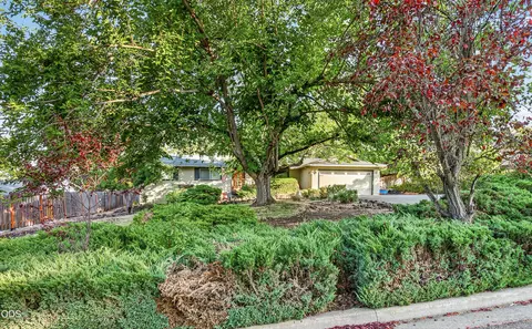 1537 Moon Ter, Medford, OR 97504