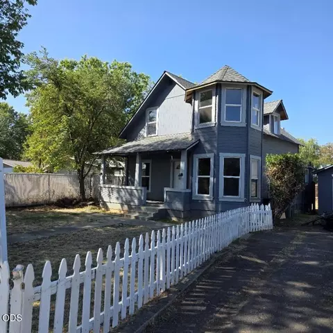 300 S Columbus Ave, Medford, OR 97501