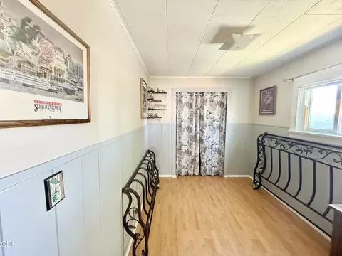 Bedroom - 168 S 3rd Ave, Chiloquin, OR 97624 photo 1 of 4