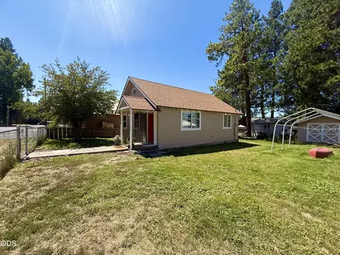 Exterior - 168 S 3rd Ave, Chiloquin, OR 97624 photo 3 of 3