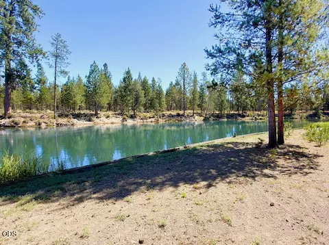 56452 Eclipse Dr, Bend, OR 97707 photo 2