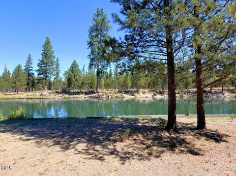 56452 Eclipse Dr, Bend, OR 97707 photo 4
