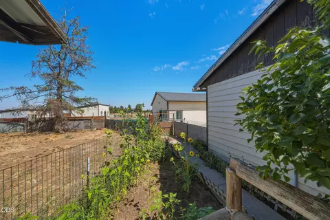 Exterior - 67050 Gist Rd, Bend, OR 97703 photo 10 of 10