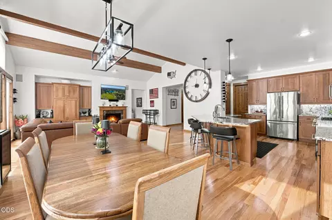 Dining - 60822 Cobblestone Pl, Bend, OR 97702 photo 1 of 3