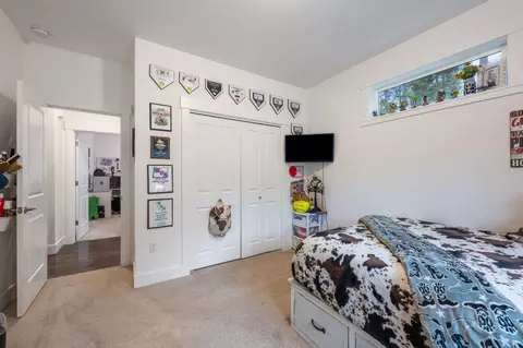 Bedroom - 56253 Marsh Hawk Rd, Bend, OR 97707 photo 4 of 5