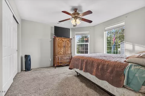 Bedroom - 207 Maxwell Pl, Central Point, OR 97502 photo 3 of 3