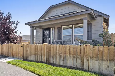 3230 NW 9th St, Redmond, OR 97756