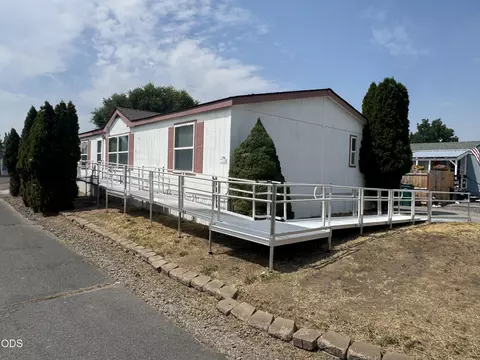 4647 Winter Ave #SPC 77, Klamath Falls, OR 97603