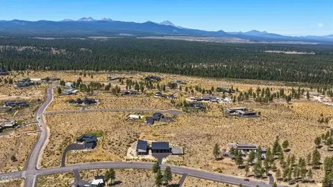 View/Area - 62333 Mcclain Dr, Bend, OR 97703 photo 2 of 2
