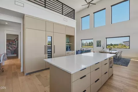 Kitchen - 62333 Mcclain Dr, Bend, OR 97703 photo 5 of 6