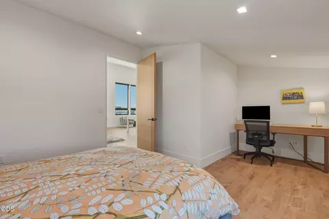 Bedroom - 62333 Mcclain Dr, Bend, OR 97703 photo 5 of 5