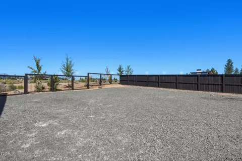 Exterior - 62333 Mcclain Dr, Bend, OR 97703 photo 11 of 11