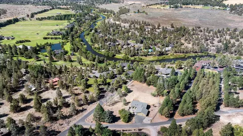 View/Area - 65015 Hopper Rd, Bend, OR 97703 photo 7 of 8