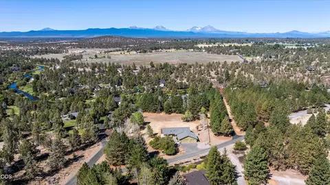 View/Area - 65015 Hopper Rd, Bend, OR 97703 photo 3 of 8