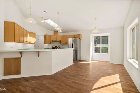 Kitchen - 65015 Hopper Rd, Bend, OR 97703 photo 1 of 4