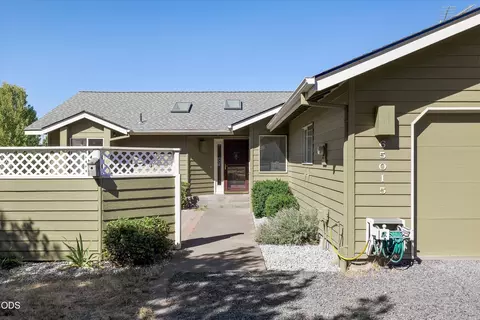 Exterior - 65015 Hopper Rd, Bend, OR 97703 photo 1 of 11