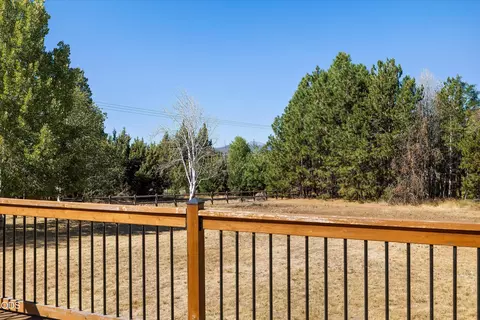 Exterior - 65015 Hopper Rd, Bend, OR 97703 photo 5 of 11