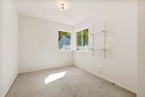 Bedroom - 65015 Hopper Rd, Bend, OR 97703 photo 1 of 6