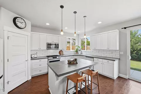 Kitchen - 2866 NE Marea Dr, Bend, OR 97701 photo 2 of 2