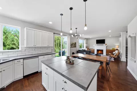 Kitchen - 2866 NE Marea Dr, Bend, OR 97701 photo 1 of 2
