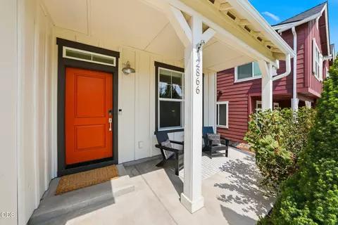Exterior - 2866 NE Marea Dr, Bend, OR 97701 photo 2 of 6